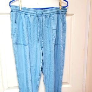 Thread and Supply Tencel Pants NWT Size Large